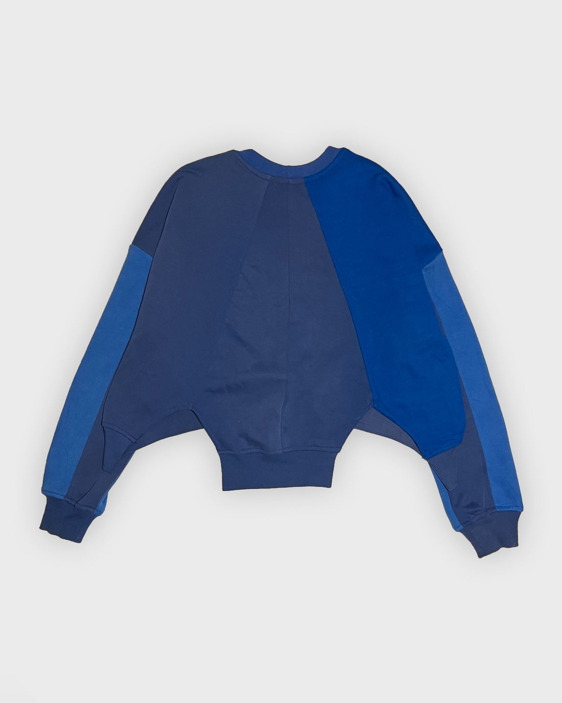 CROPPED SWEATER (BLUE)