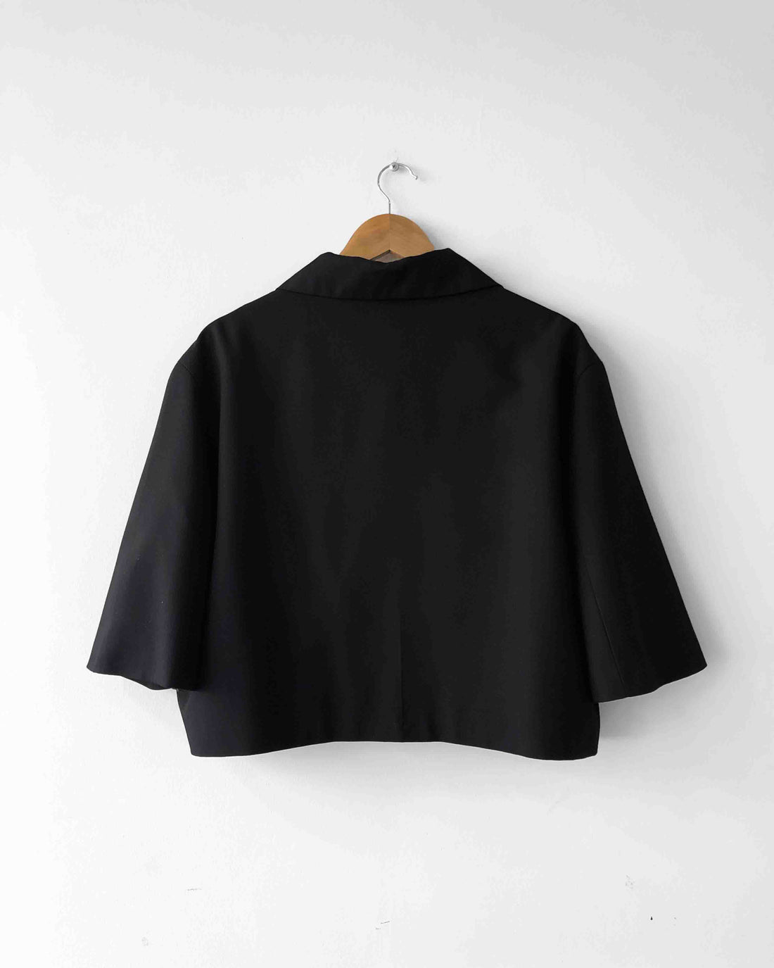 CROPPED TAILORED JACKET BLACK