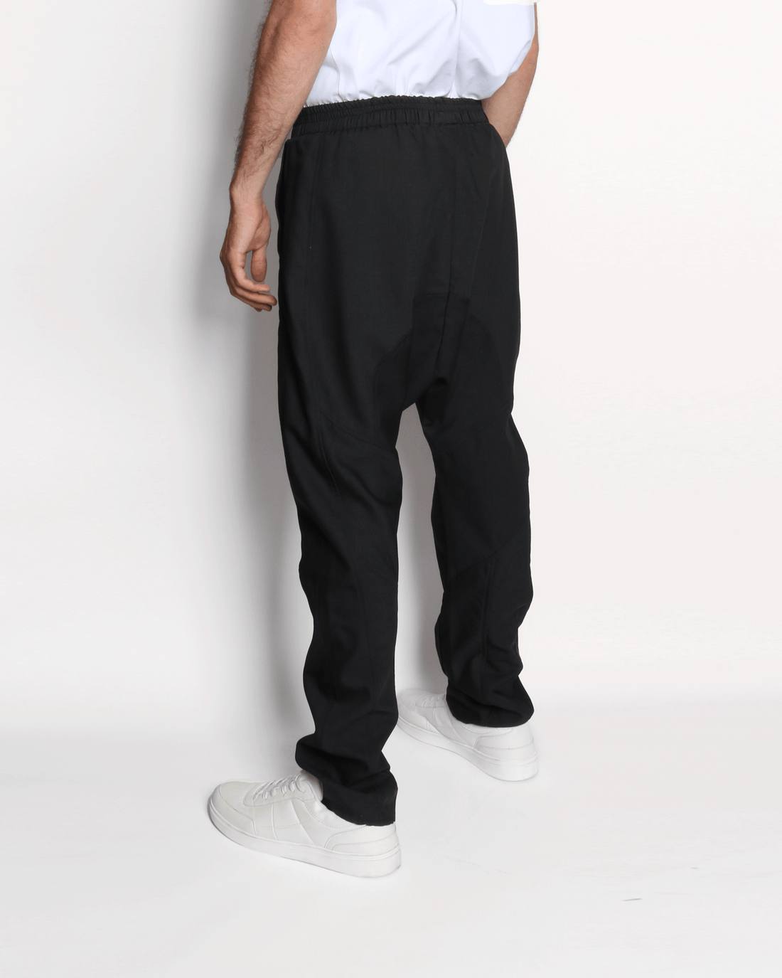 LOW CROTCH JOGGER (BLACK)